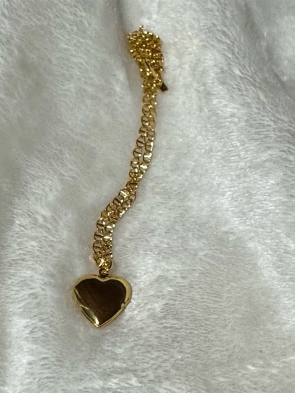 Gold Heart Locket Necklace - Women's Jewelry